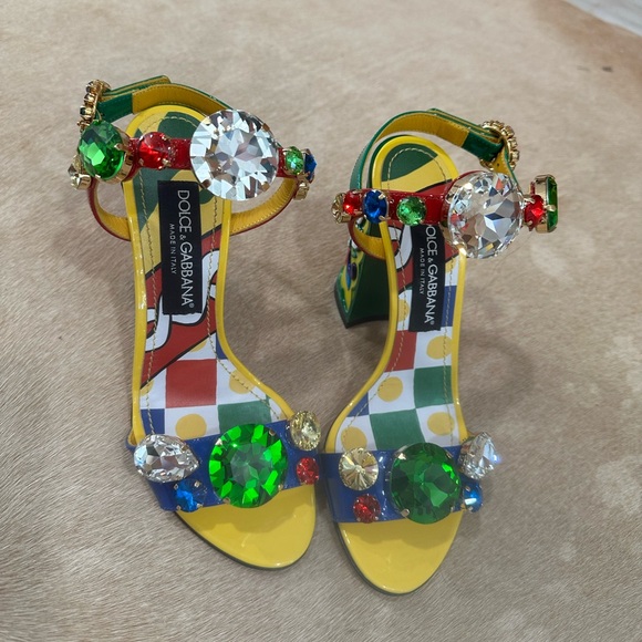 DOLCE AND GABBANA Crystal Rhinestone Embellished Rainbow shoes RARE - Picture 2 of 6